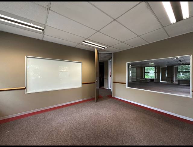 382.60M² OFFICE TO LET IN WOODMEAD